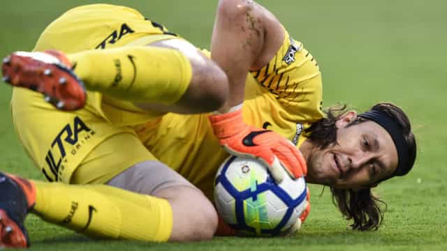 Neymar lamenta agressão de torcedor santista a Cássio; súmula registra violência