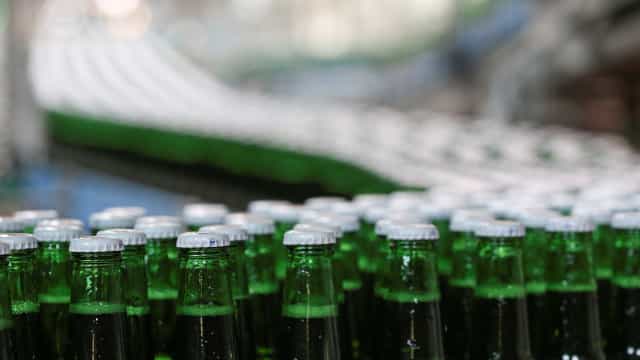 Ambev tem lucro líquido ajustado de R$ 3,085 bi no 2º trimestre, +4,2% em um ano