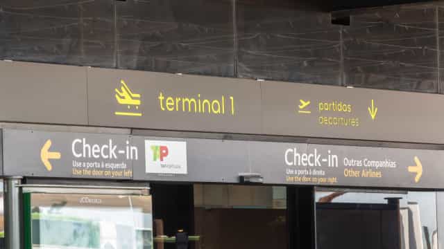 Cancelamentos e atrasos de voos afetam aeroportos internacionais