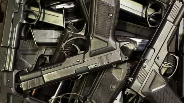 Estados bolsonaristas têm explosão do número de armas