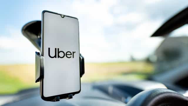 Brasileira diz ter sido alvo de xenofobia em corrida de Uber em Portugal