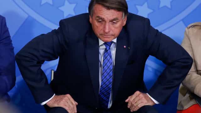 Bolsonaro fala em negociações avançadas para diesel mais barato da Rússia