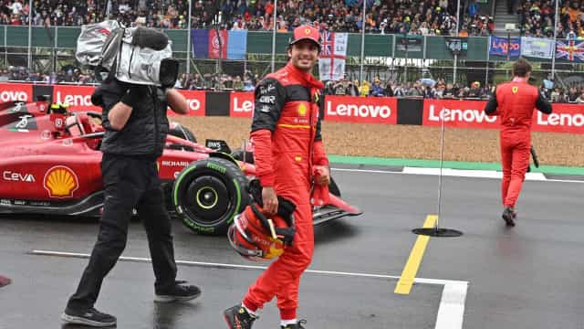 Sainz surpreende no GP da Inglaterra e faz 1ª pole position da carreira na F1