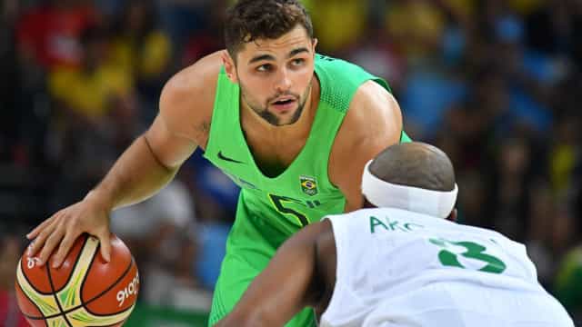 Raulzinho assina com o Cleveland Cavaliers e NBA tem 3 brasileiros confirmados