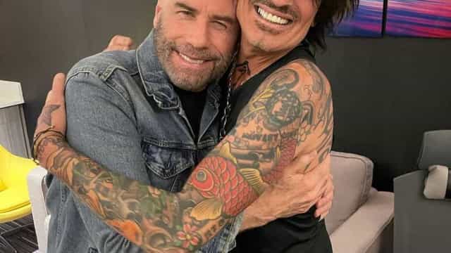 John Travolta agradece a Tommy Lee pela "melhor noite" de rock ‘n’ roll