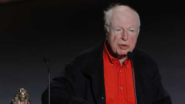 Morre Peter Brook, um dos maiores diretores de teatro da história, aos 97 anos