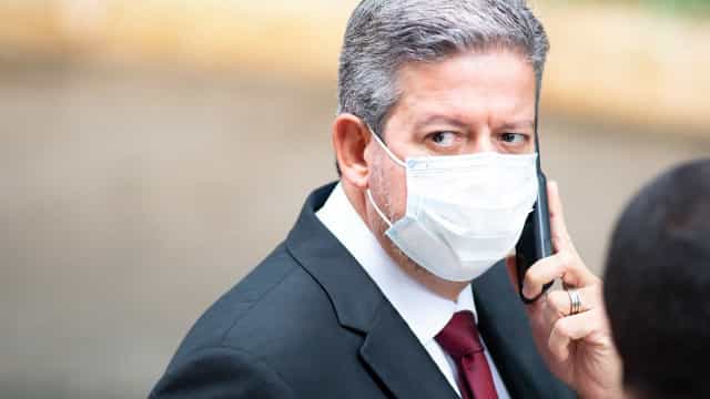 Lira leva PEC dos Benefícios ao plenário da Câmara; Novo pede retirada de pauta