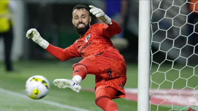 Herói são-paulino, Jandrei comemora vaga na Copa do Brasil: ‘Dá muita confiança’