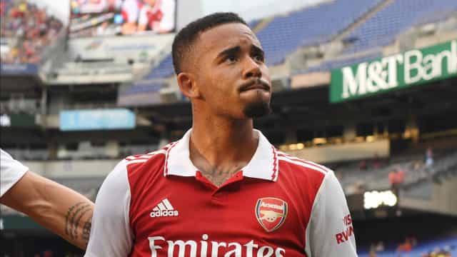 Gabriel Jesus diz que pensou em deixar Inglaterra no 1° mês e se vê feliz de novo