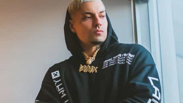 Filipe Ret deixa delegacia após ser autuado por porte de drogas