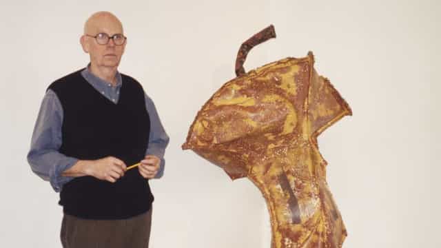 Morre Claes Oldenburg, artista pop, que criou batons, binóculos e pás gigantes