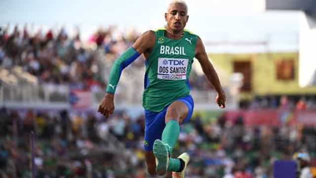 Almir dos Santos garante vaga na final do salto triplo no Mundial de Atletismo