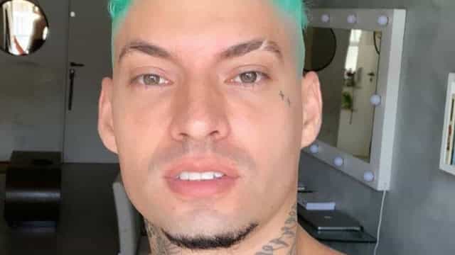 Filipe Ret diz que ‘empurrar’ fã do palco foi autodefesa