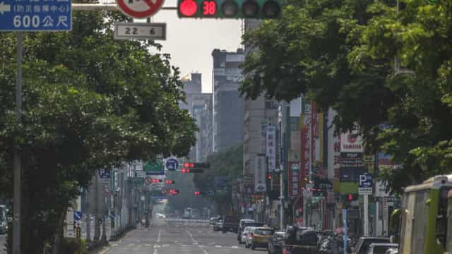 Taiwan conduz exercícios militares aéreos em meio a tensão com a China