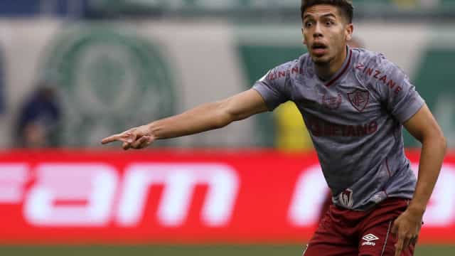 Fluminense faz belo gol, segura pressão do Fortaleza e abre vantagem nas quartas