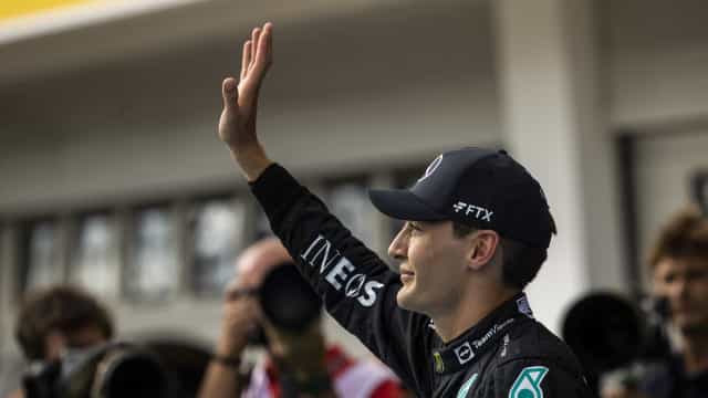 George Russell bate Sainz e faz a primeira pole da carreira na Hungria