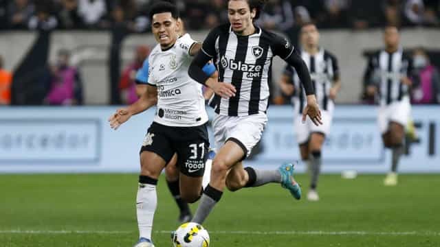 Gustavo Mosquito garante vitória do Corinthians sobre o Botafogo pelo Brasileirão