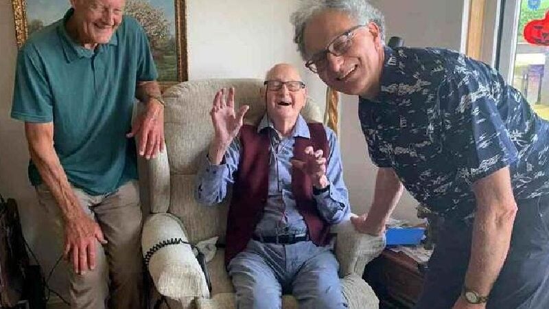 Piloto comemora 102 anos e conta 5 segredos da longevidade