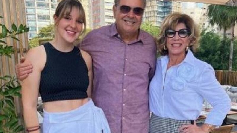 Filha de Silvia Poppovic é compatível e vai doar medula para salvar pai da leucemia