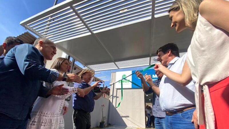 Prefeito inaugura nova sede do CAPS Sinop e entrega ambulância padrão SAMU