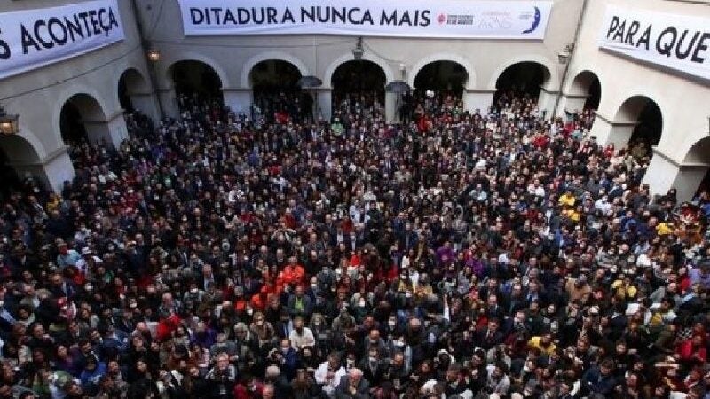 Atos pela democracia no Brasil são destaque na imprensa mundial