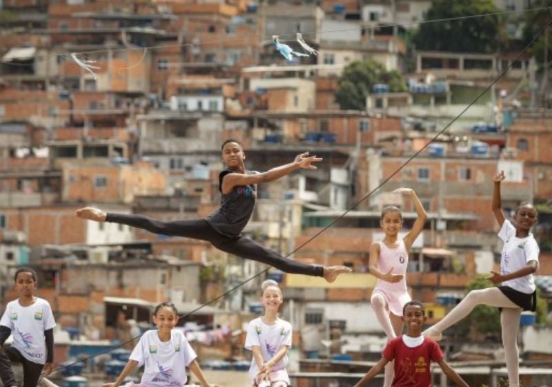 Crianças de favelas do Rio concorrem a vagas no balé Bolshoi