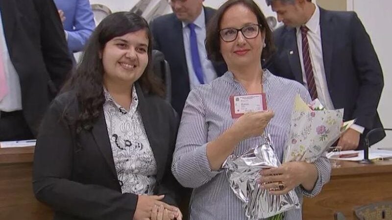 Diarista de 51 se forma em Direito e passa na OAB no interior de SP