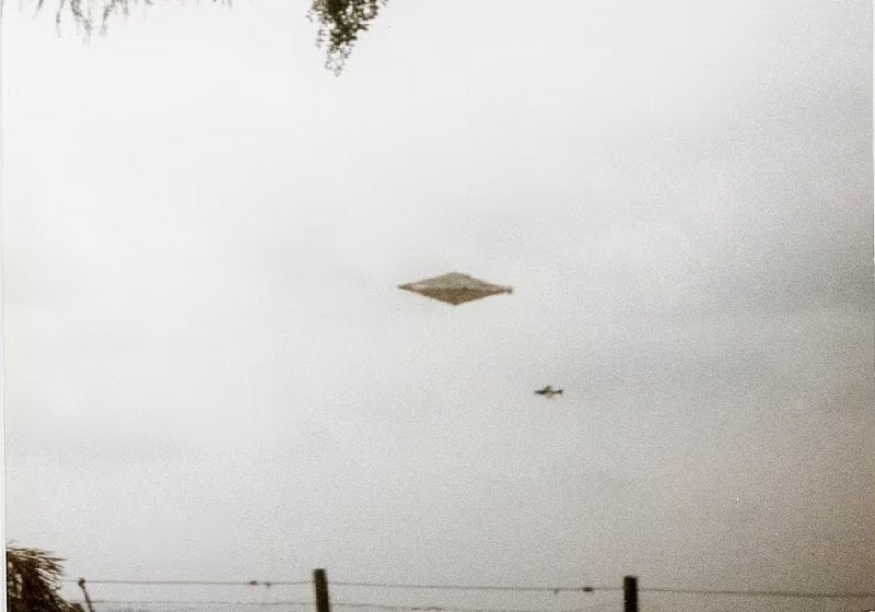 Foto censurada do ‘OVNI mais espetacular’ é liberada 32 anos depois