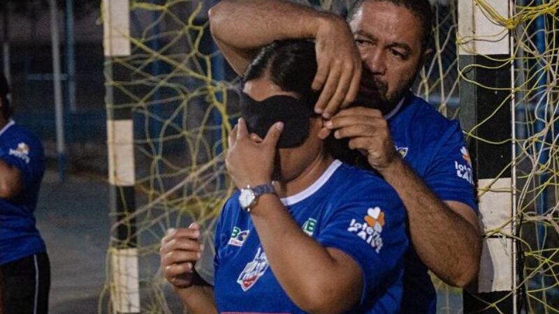 Primeiro time feminino de cegos faz história no futebol do Centro-Oeste