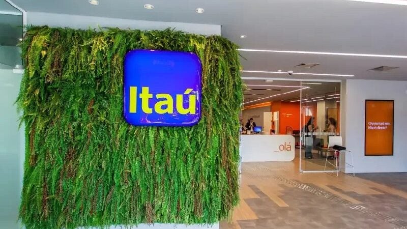 Salário R$ 8 mil. Itaú Unibanco abre inscrições para trainee