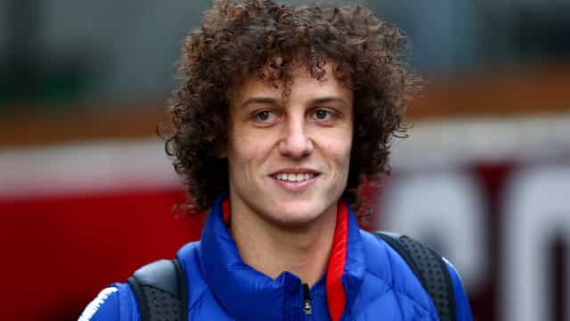 David Luiz tem suspeita de hepatite viral e Fla vai submeter jogador a exames