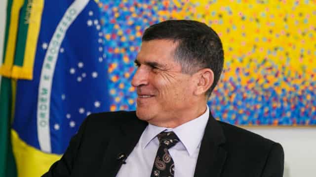 ONU convida Santos Cruz para chefiar investigação sobre explosão na Ucrânia