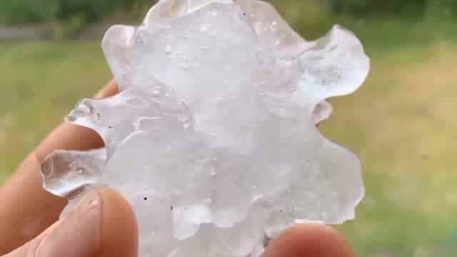 Bebê de 20 meses morre ao ser atingido por pedra de granizo na Espanha