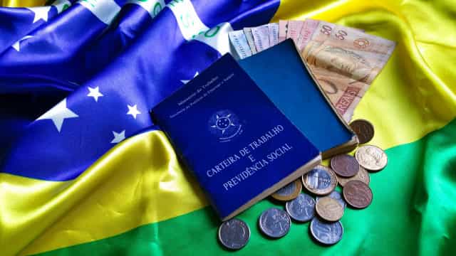 Deputado apresenta requerimento para isenção de IR no Auxílio Brasil