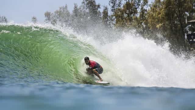 O que brasileiros precisam para avançar à final do Circuito Mundial de Surfe