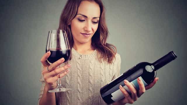 Apesar de queda nas vendas, vinho mantém status alcançado na pandemia