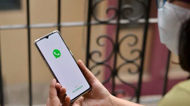 Veja como esconder que está online no WhatsApp