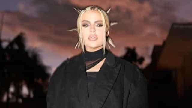 Luísa Sonza quer doar álbum da Copa a criança que desenhou figurinhas