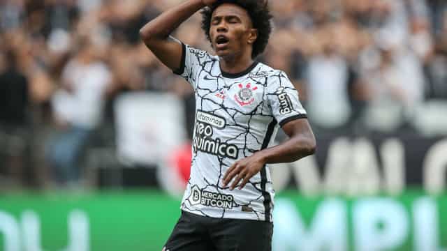 Janela fecha, e Corinthians fica sem substituto para Willian