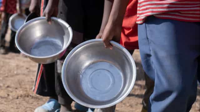 Pesquisa: 10% de quem ganhava até um salário mínimo perdeu toda a renda