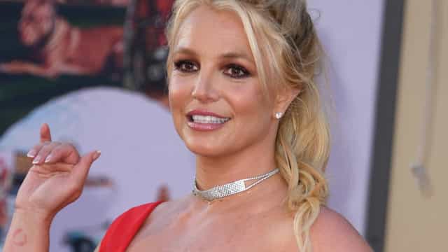 Ex-marido de Britney Spears é condenado a dois meses de prisão após perseguição