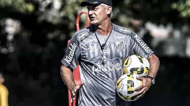 Lisca busca opções para substituir Marcos Leonardo no Santos