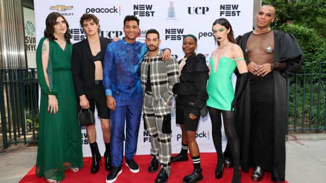 Novo ‘Queer as Folk’ honra as origens, mas exagera na diversidade