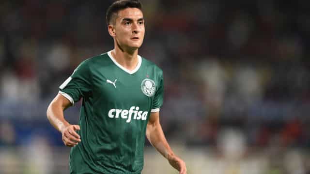 Atuesta desencanta e espera que gol lhe ajude a ter sequência no Palmeiras
