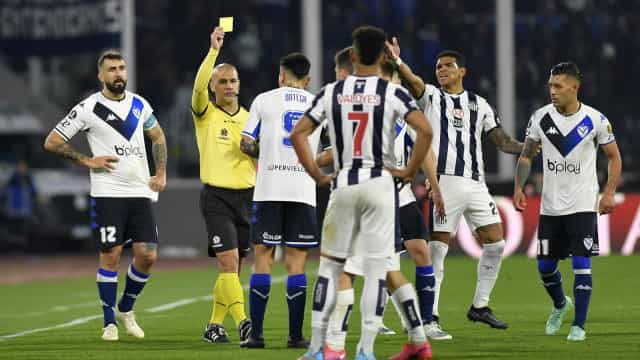 Vélez ganha de novo do Talleres e encara Flamengo na semifinal da Libertadores