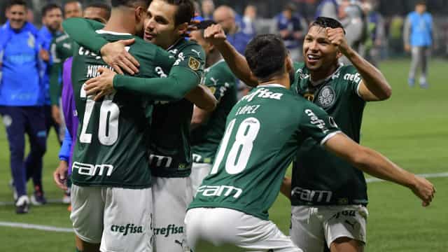 Palmeiras empata com o Fluminense no Maracanã e mantém conforto na liderança