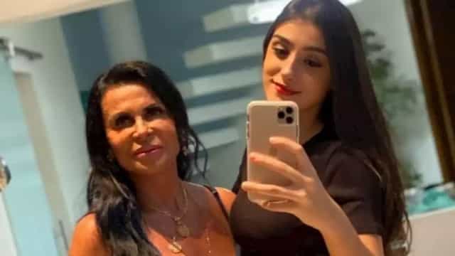 Família de Gretchen está em guerra por causa de Adriano Imperador