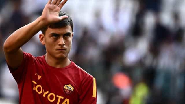 Com assistência de Dybala, Roma busca empate em clássico contra Juventus