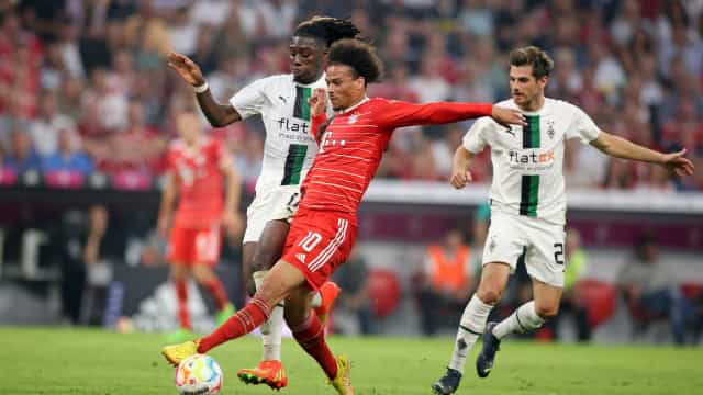 Bayern sofre com falha da defesa, mas arranca empate no fim no Campeonato Alemão