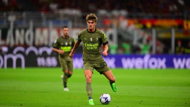 Milan faz lição de casa, vence Bologna, e assume a ponta do Campeonato italiano